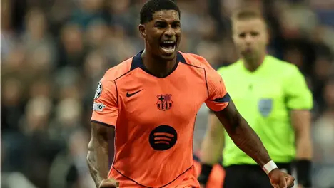 英超转会风云：小基耶萨加盟利物浦，瓜迪奥盛赞亚洲后卫